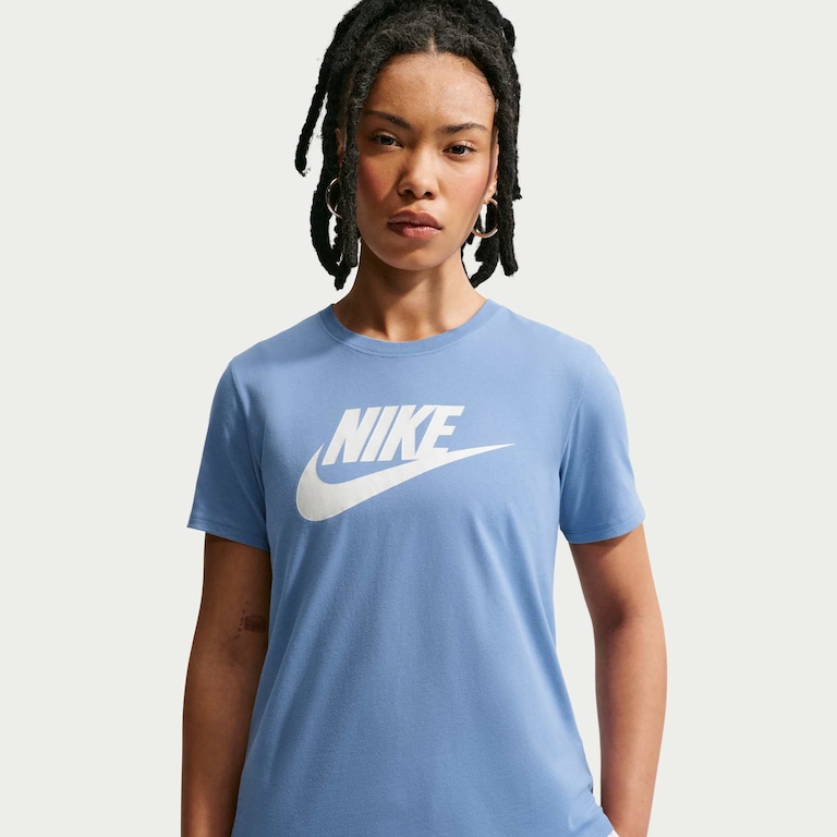 Camiseta Nike Sportswear Essentials Feminina - Foto 1