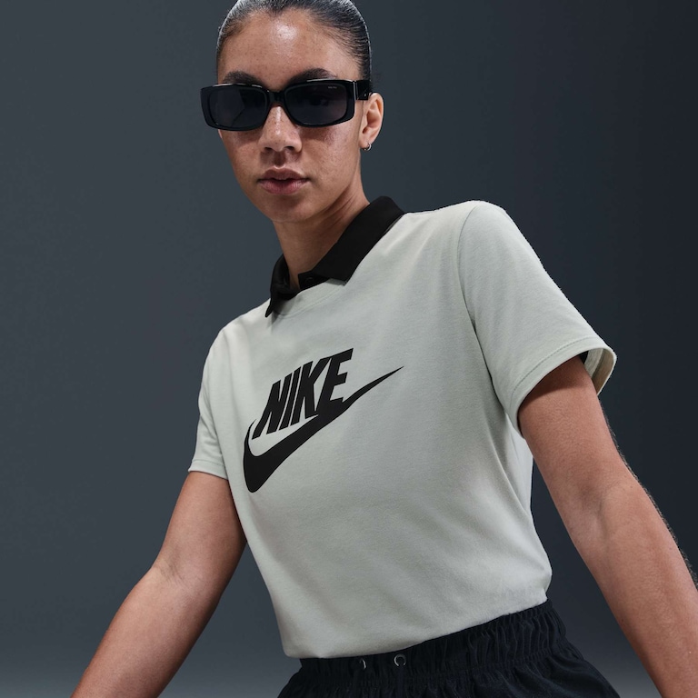 Camiseta Nike Sportswear Essentials Feminina - Foto 3