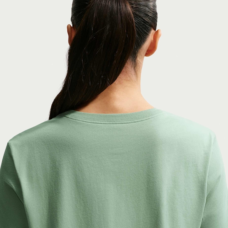 Camiseta Nike Sportswear Essentials Feminina - Foto 2