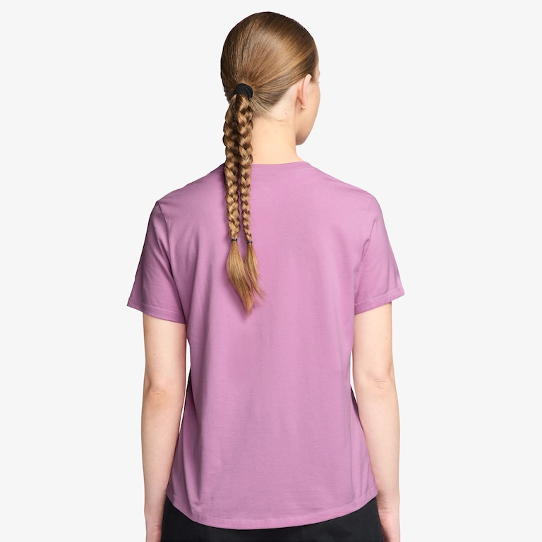 Camiseta Nike Sportswear Essentials Feminina - Foto 2