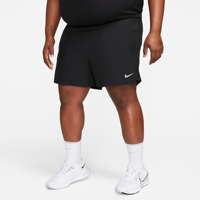 Shorts Nike Challenger Dri-FIT Masculino - Foto 10