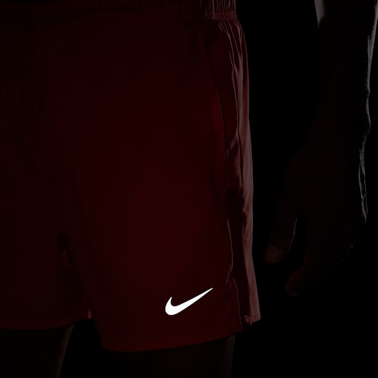 Shorts Nike Challenger Dri-FIT Masculino - Foto 9