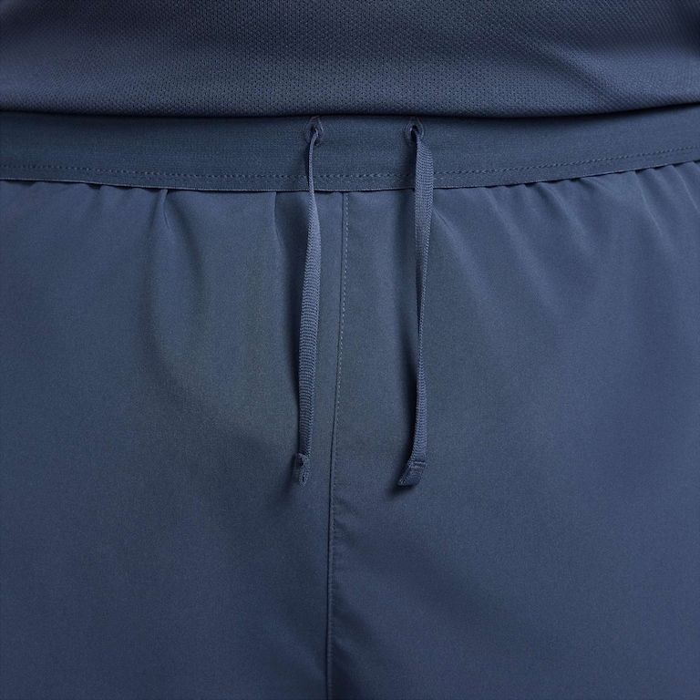 Shorts Nike Challenger Masculino - Foto 13