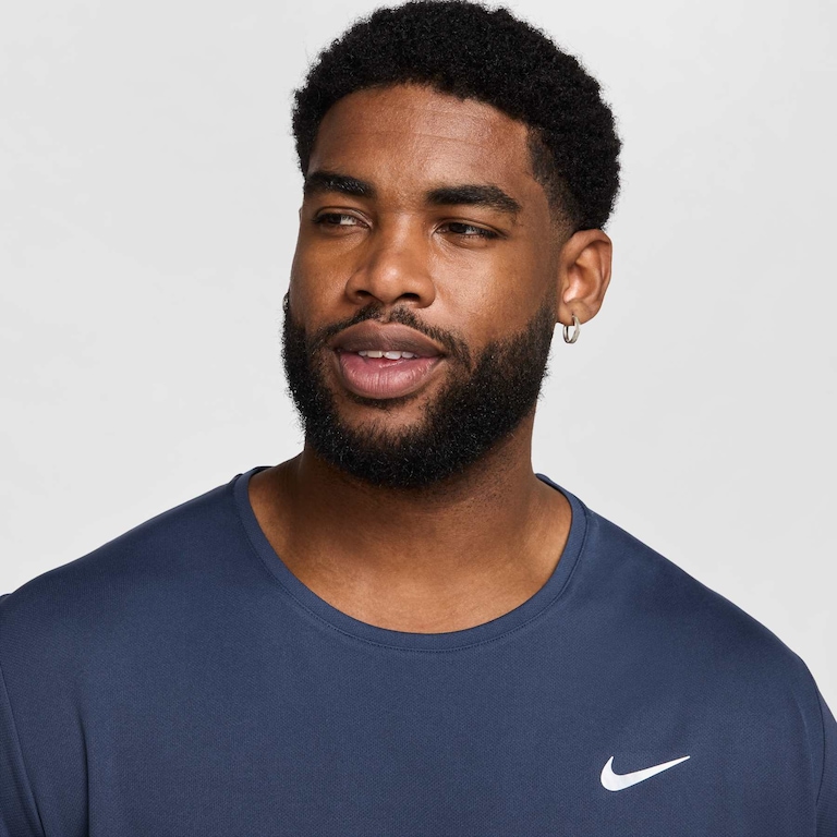 Camiseta Nike Dri-FIT UV Miller Masculina - Foto 9