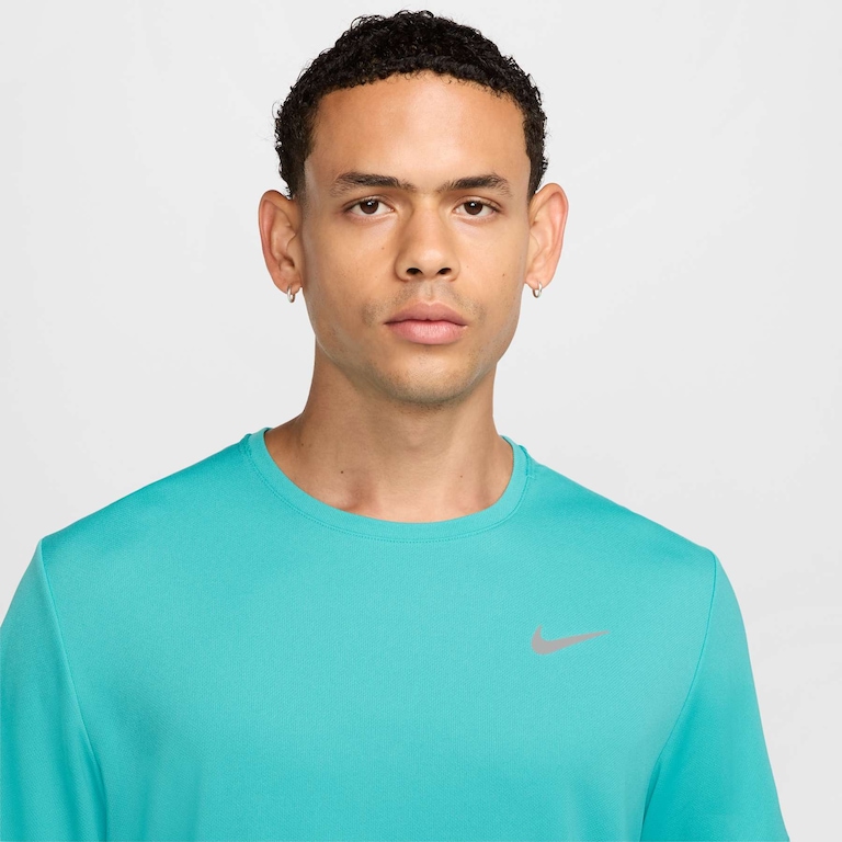Camiseta Nike Dri-FIT UV Miller Masculina - Foto 3