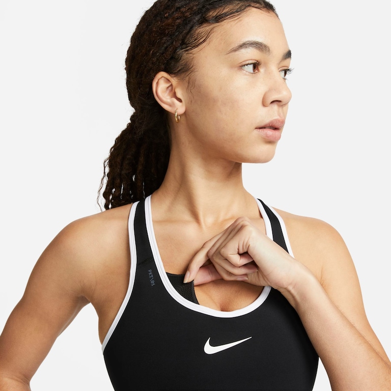 Top Nike Swoosh On The Run Feminino - Foto 4