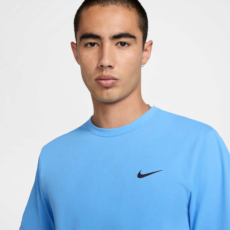 Camiseta Nike Hyverse Dri-FIT UV Masculina - Foto 3