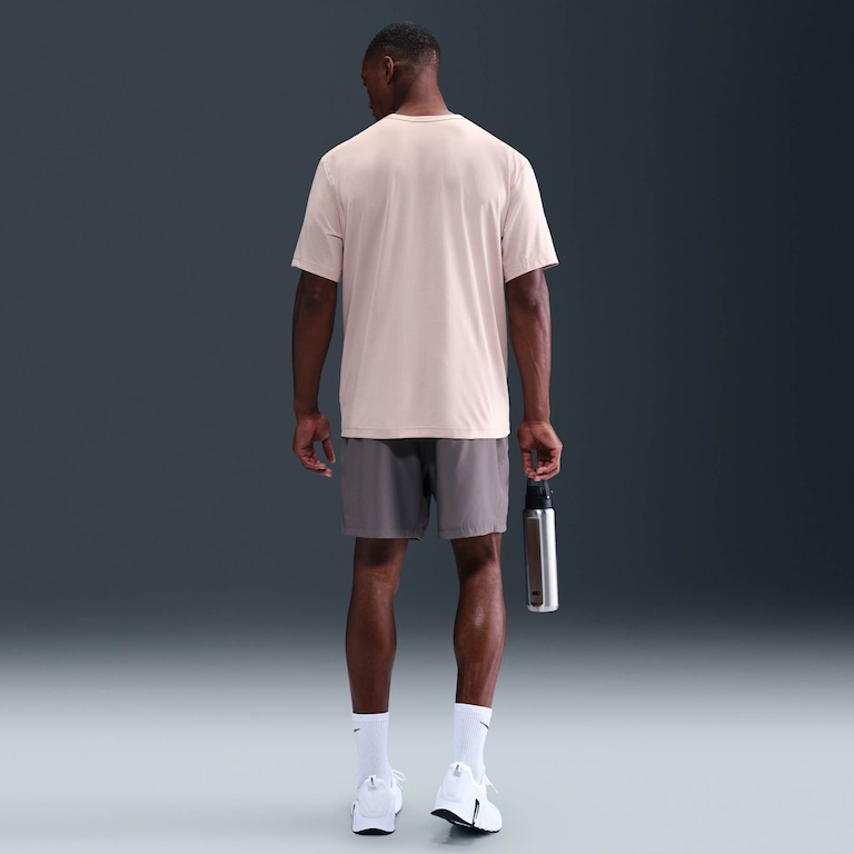 Camiseta Nike Hyverse Dri-FIT UV Masculina - Foto 5