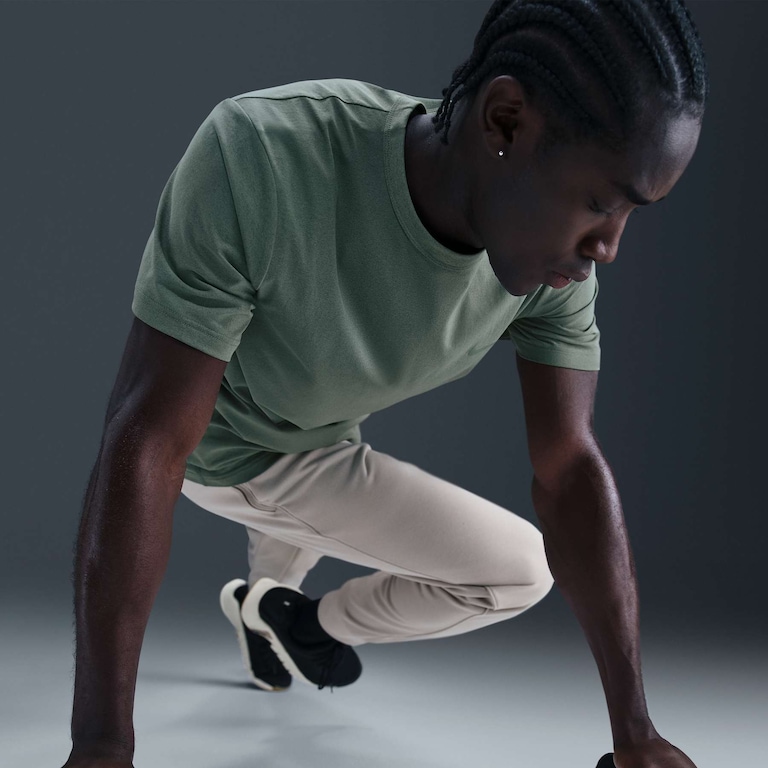 Camiseta Nike Hyverse Dri-FIT UV Masculina - Foto 3