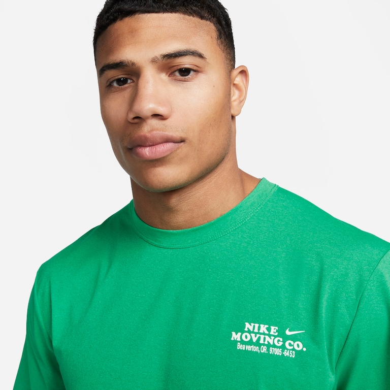 Camiseta Nike Dri-FIT UV UV Hyverse Masculina - Foto 3