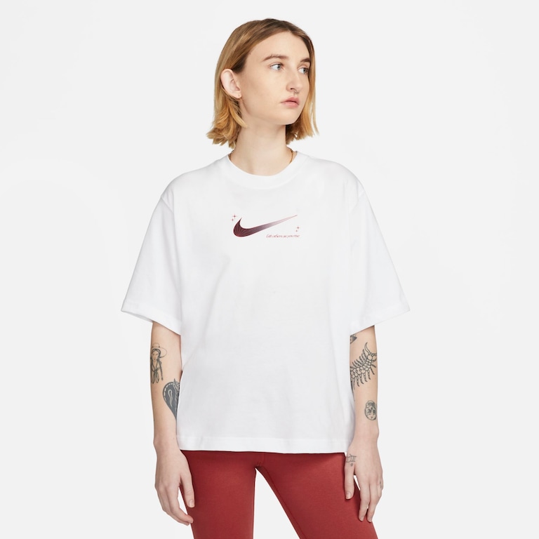 Camiseta Nike Sportswear OC 3 Feminina - Foto 1