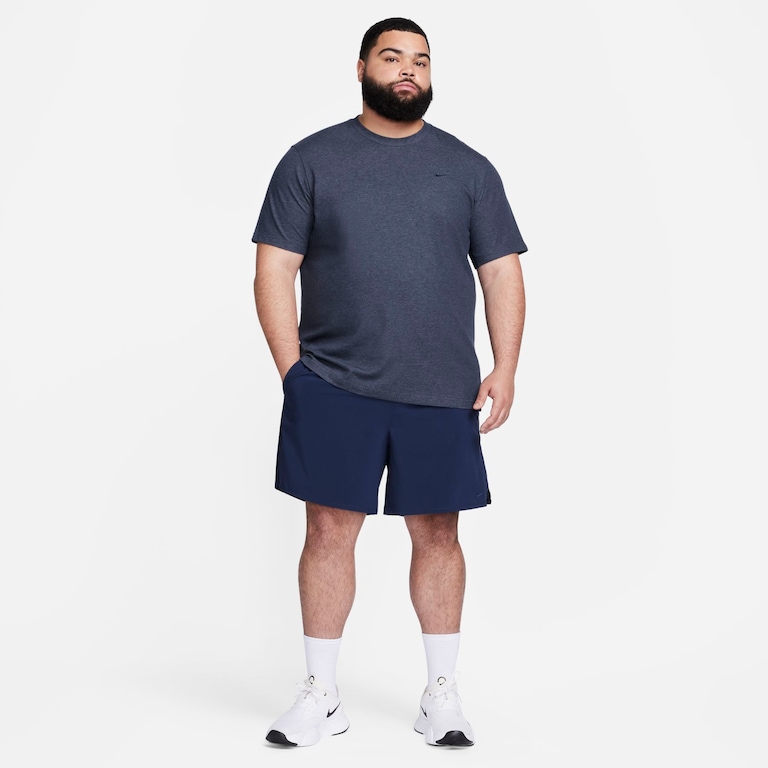 Camiseta Nike Dri-FIT Primary Statement Masculina - Foto 11