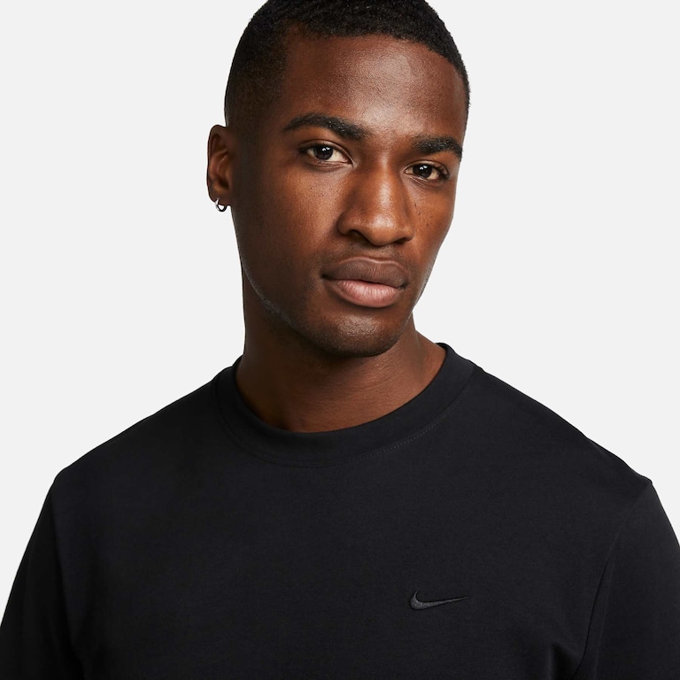 Camiseta Nike Dri-FIT Primary Statement Masculina - Foto 6