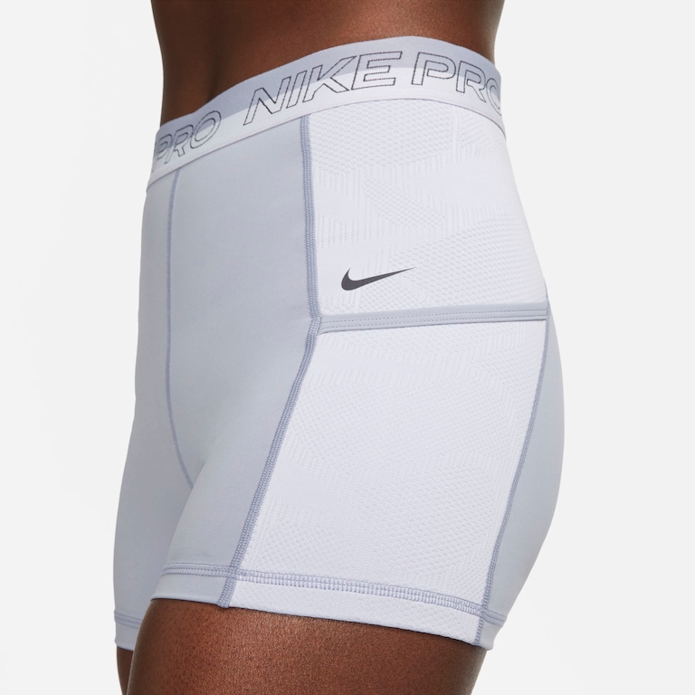 Shorts Nike Pro Dri-FT Feminino - Foto 4