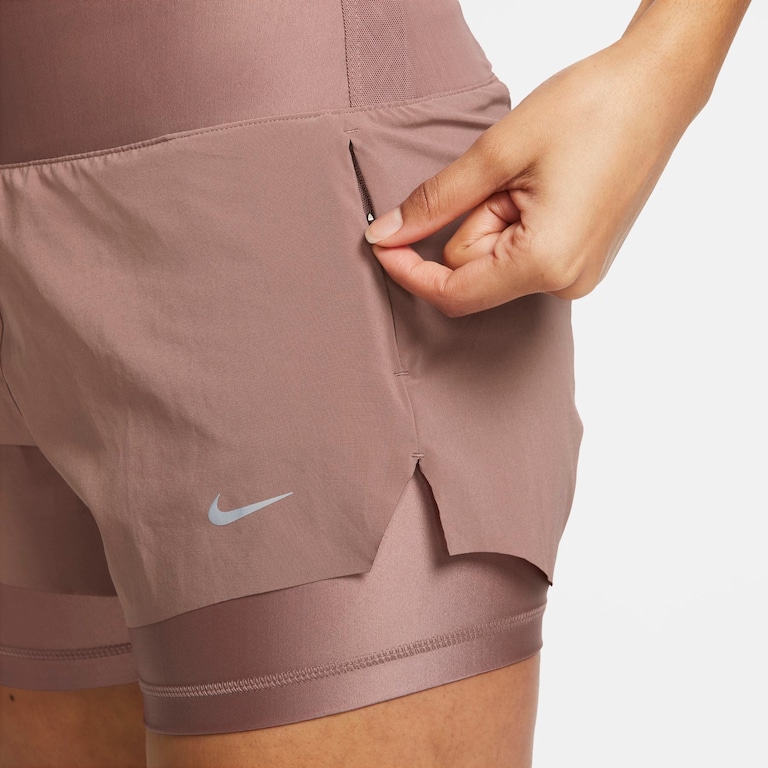 Shorts Nike Dri-FIT Swift Feminino - Foto 4