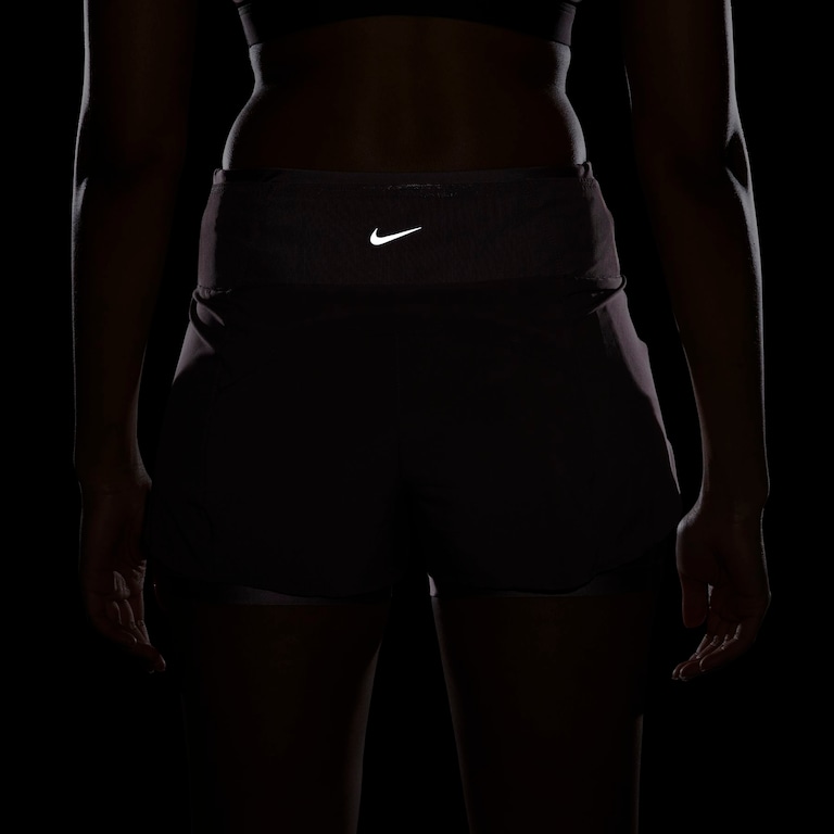 Shorts Nike Dri-FIT Swift Feminino - Foto 8