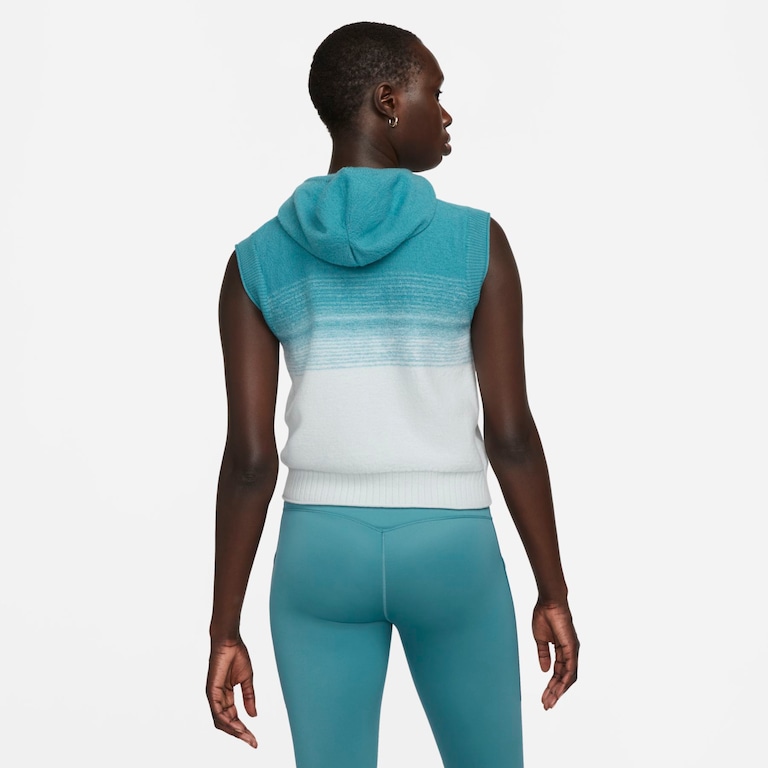 Camiseta Nike Hood Vest Feminina - Foto 2