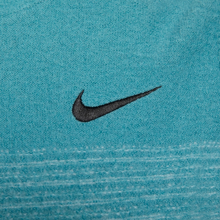 Camiseta Nike Hood Vest Feminina - Foto 4