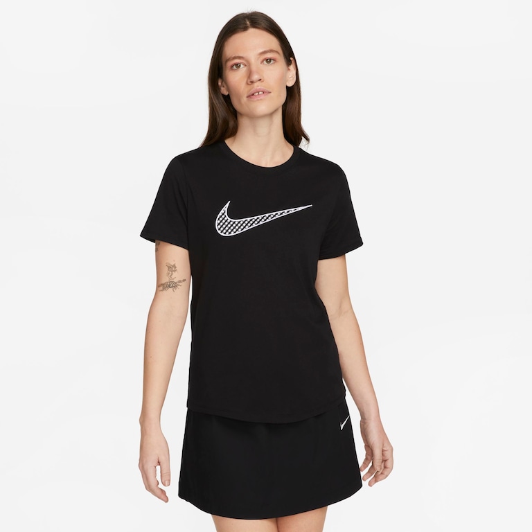 Camiseta Nike Sportswear Feminina - Foto 1