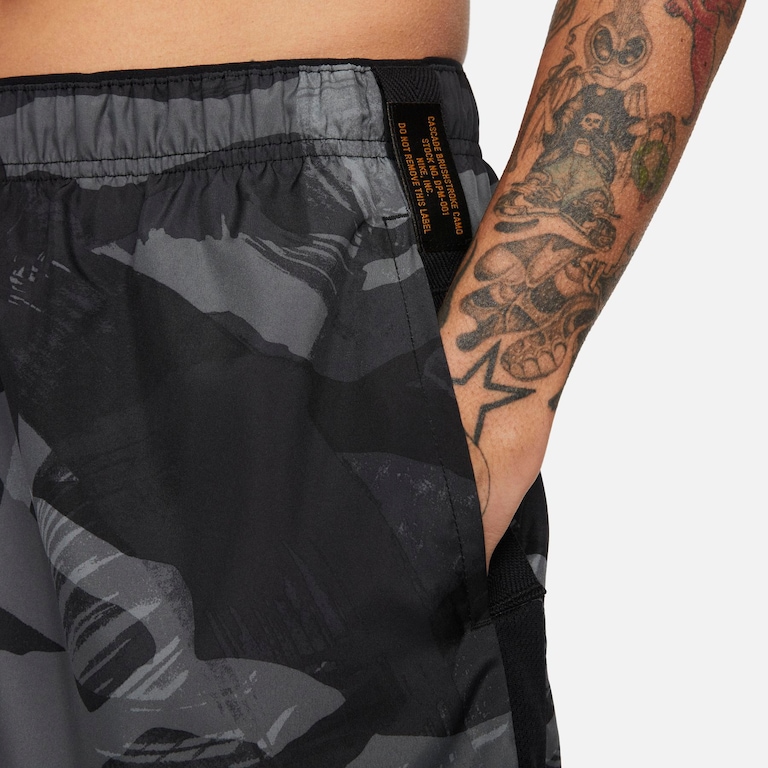 Shorts Nike Dri-FIT Challenger Masculino - Foto 4