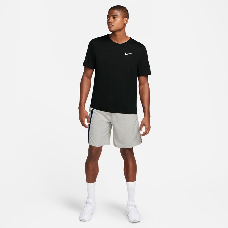 Shorts Nike Dri-FIT Challenger Masculino - Foto 8