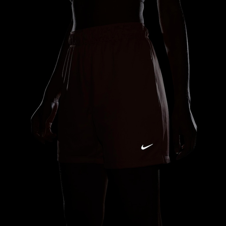 Shorts Nike Attack Feminino - Foto 8