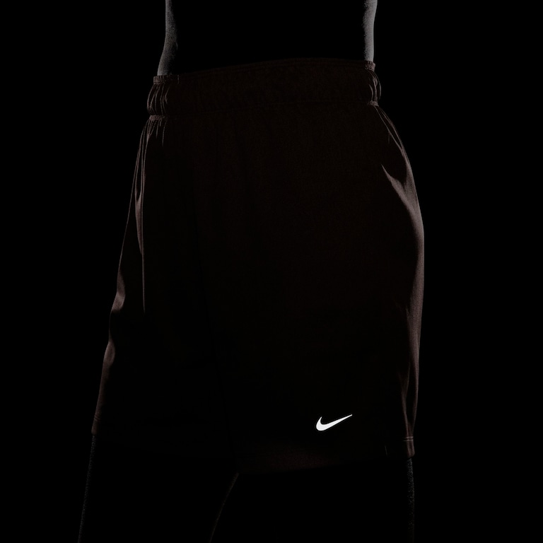 Shorts Nike Attack Feminino - Foto 6