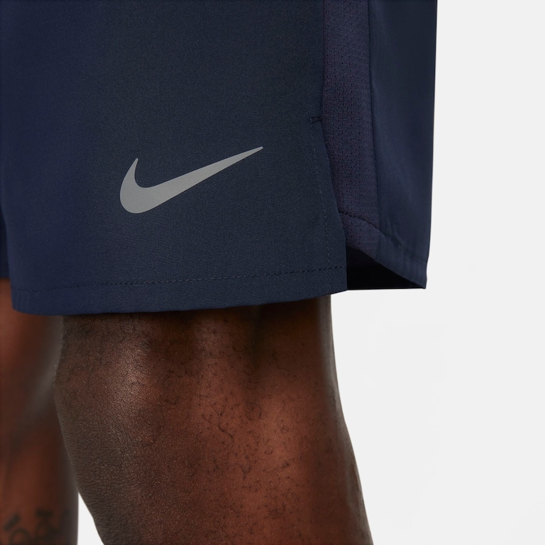 Shorts Nike Challenger Dri-FIT Masculino - Foto 5