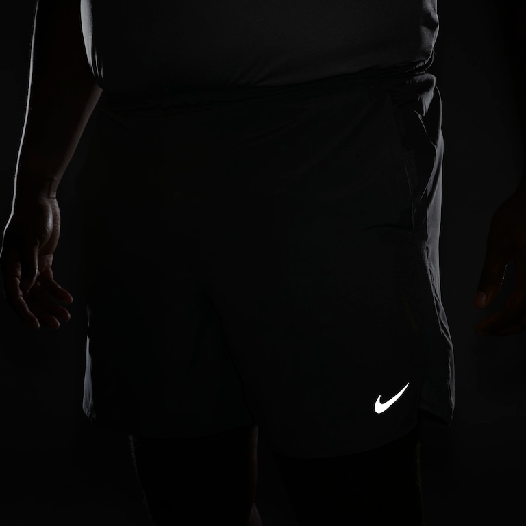 Shorts Nike Dri-FIT Challenger 2-in-1 Masculino - Foto 18