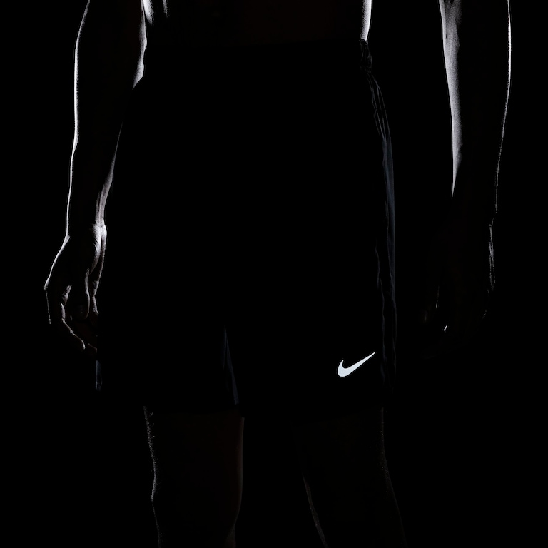 Shorts Nike Challenger Masculino - Foto 9