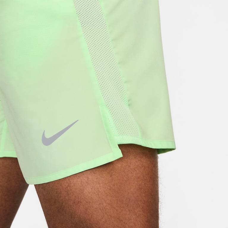 Shorts Nike Challenger Masculino - Foto 6