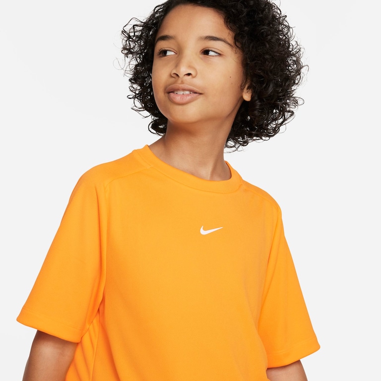 Camiseta Nike Dri-FIT Multi Infantil - Foto 3