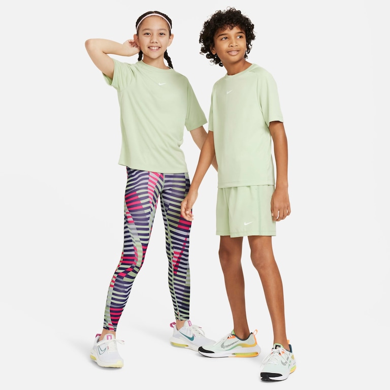 Camiseta Nike Dri-FIT Multi Infantil - Foto 4