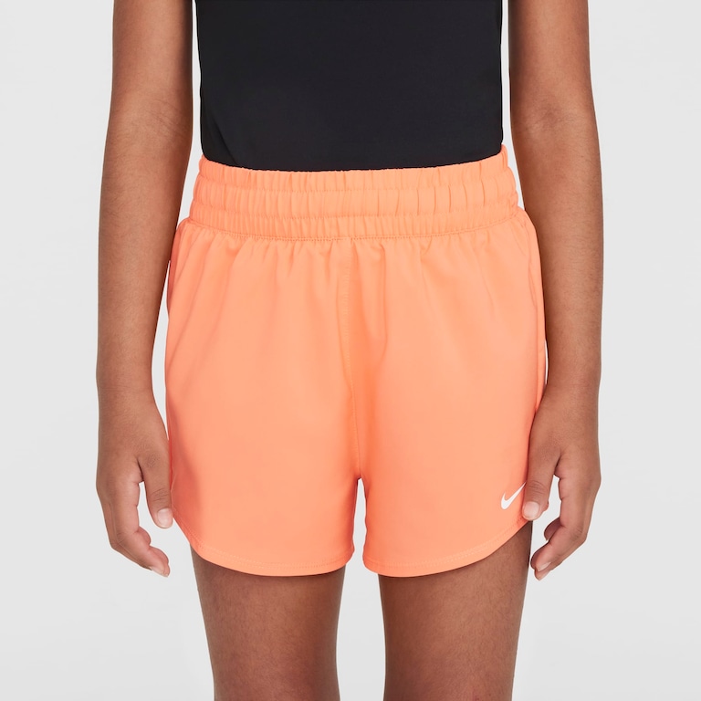 Shorts Nike Dri-FIT One Woven Infantil - Foto 2