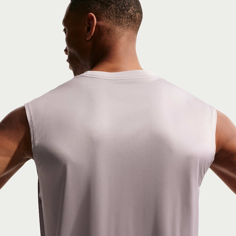 Regata Nike Dri-FIT Legend Masculina - Foto 2