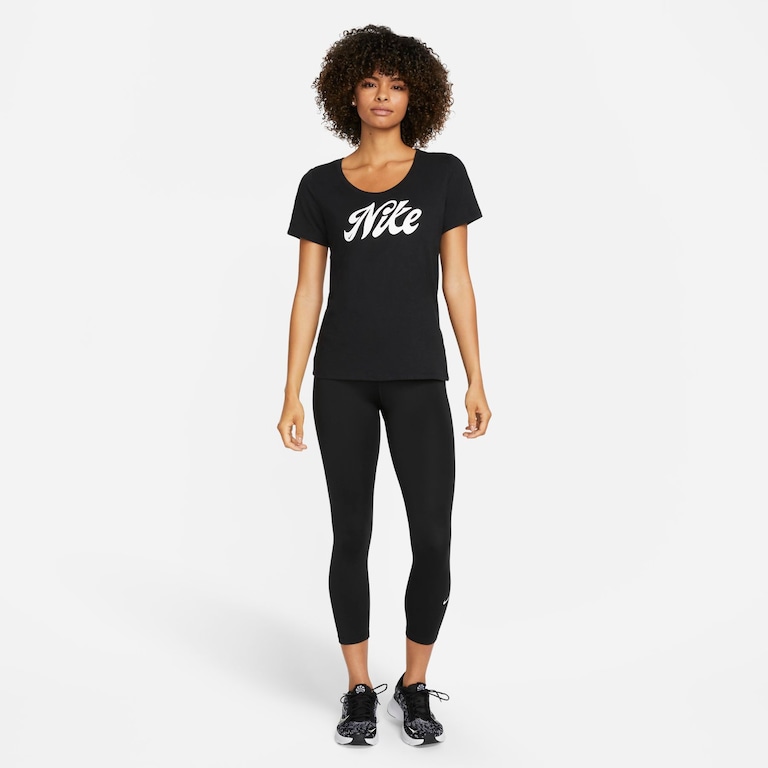 Camiseta Nike Dri-FIT Feminina - Foto 4