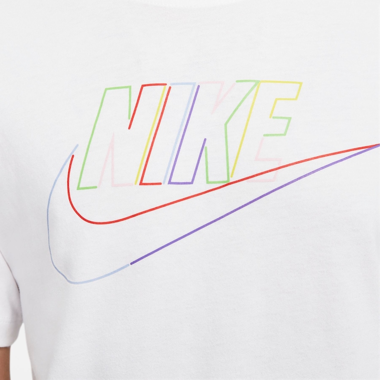 Camiseta Nike Sportswear Club+ Masculina - Foto 3