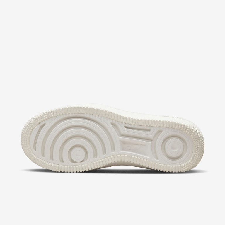 Tênis Nike Air Force 1 PLT.AF.ORM LV8 FUFR Feminino - Foto 2