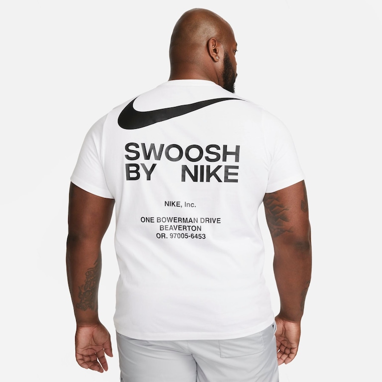 Camiseta Nike Sportswear Big Swoosh Masculina - Foto 7