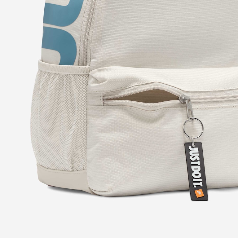 Mochila Nike Brasilia Mini JDI Infantil - Foto 6