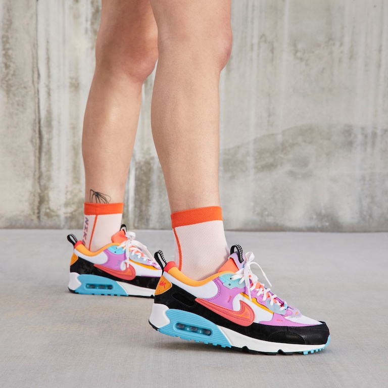 Tênis Nike Air Max 90 Futura Feminino - Foto 2