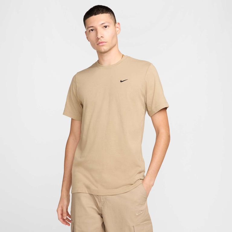 Camiseta Nike Sportswear Swoosh Masculina - Foto 1