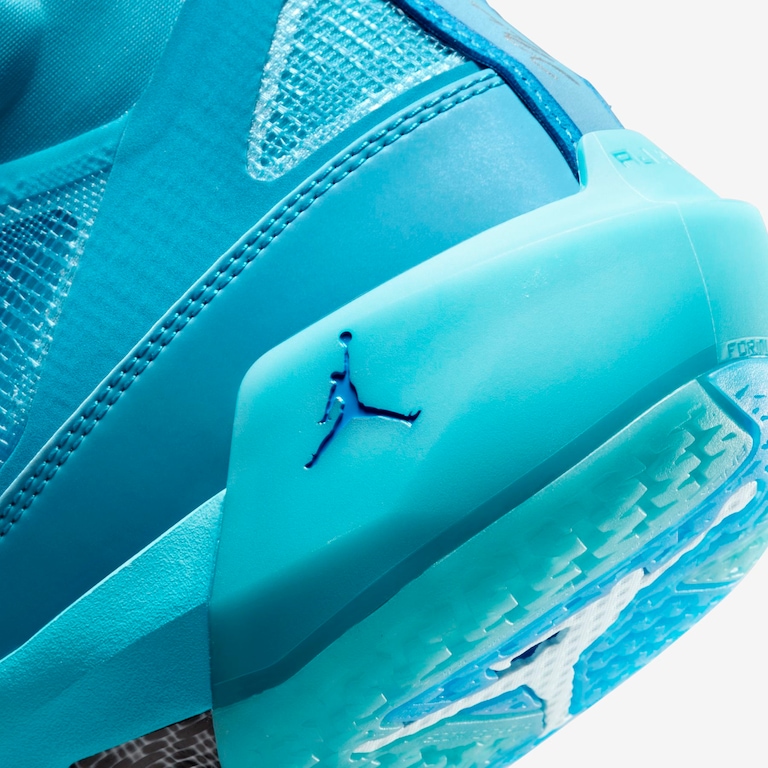 Zion Williamson x Naruto x Air Jordan 37 - Foto 8