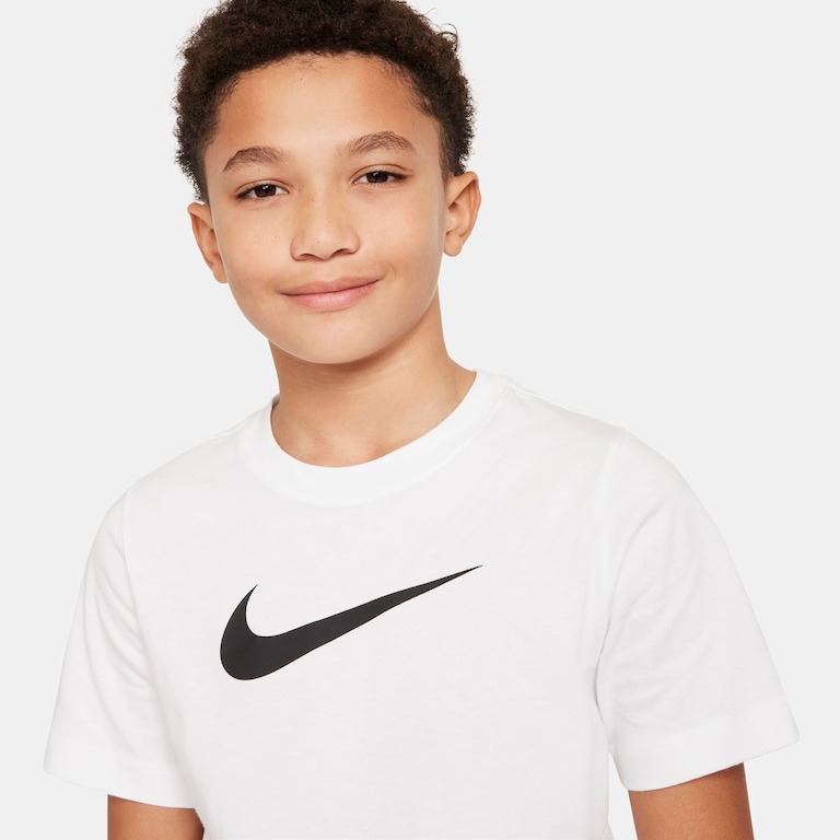 Camiseta Nike Sportswear Infantil - Foto 3