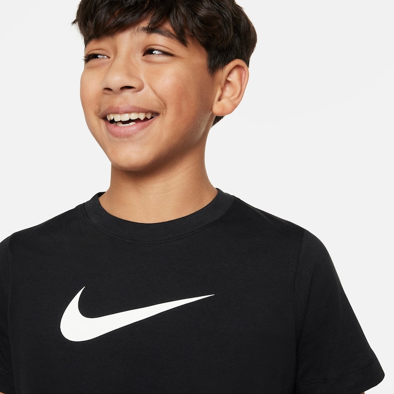 Camiseta Nike Sportswear Infantil - Foto 4