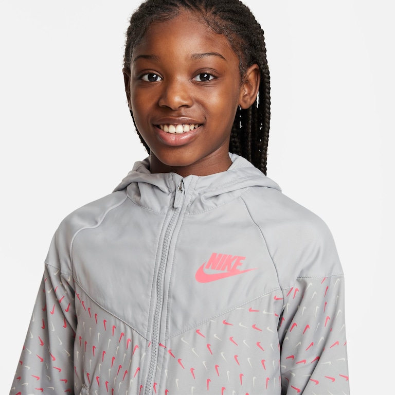 Jaqueta Nike Sportswear Windrunner Infantil - Foto 3