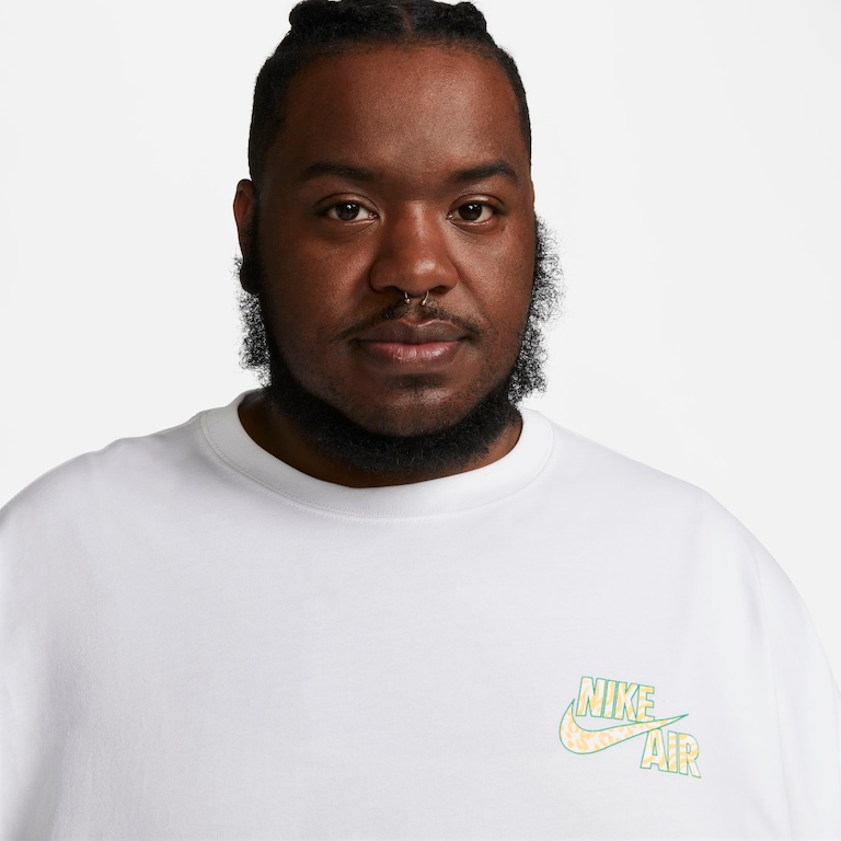 Camiseta Nike Sportswear Swoosh Masculina - Foto 9