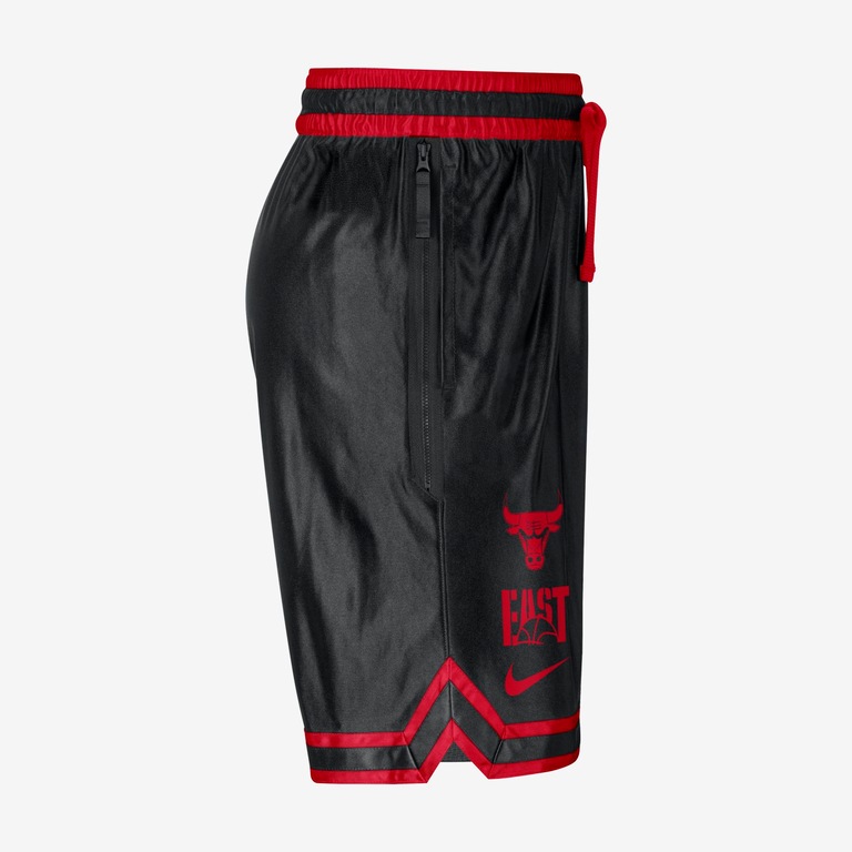 Shorts Nike Chicago Bulls Courtside Masculino - Foto 4