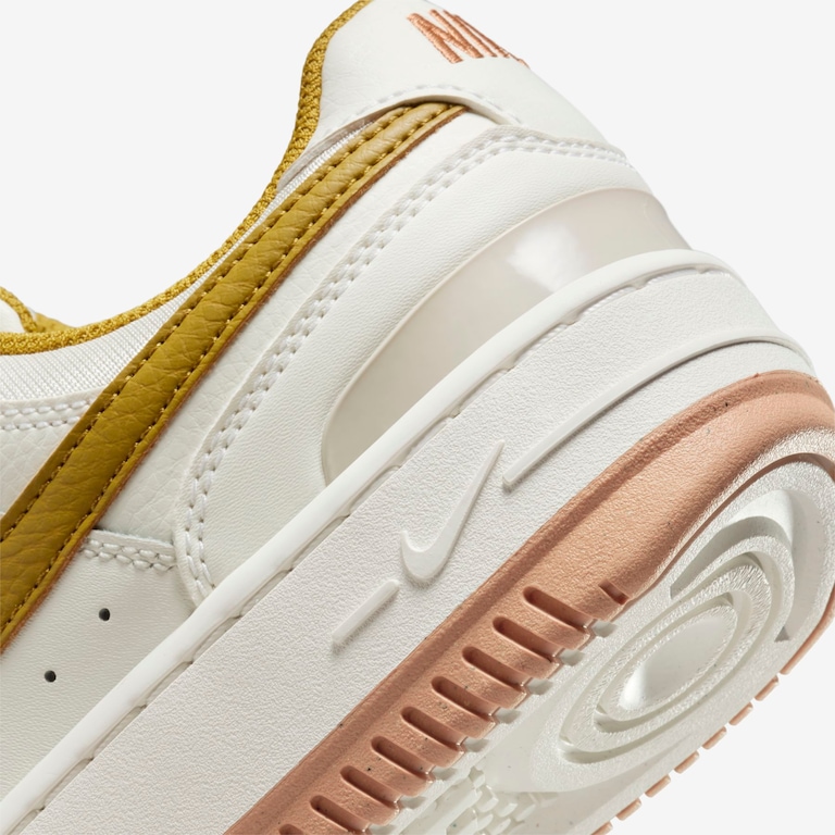 Tênis Nike Gamma Force Feminino - Foto 8