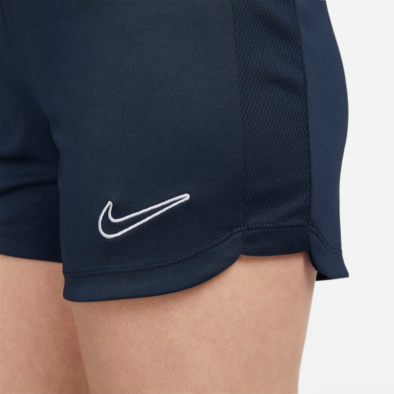 Shorts Nike Dri-FIT Academy Feminino - Foto 4